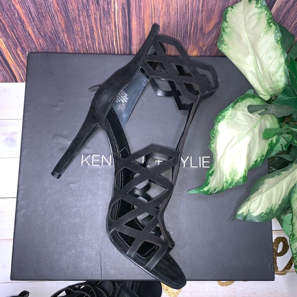 KENDALL + KYLIE Elena Heel In Black Suede - Picture 4 of 7